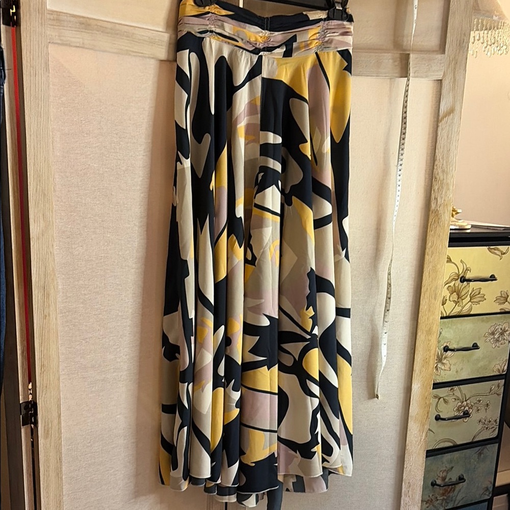 VENUS Abstract Pleated Maxi Skirt in Yellow, Black & Cream